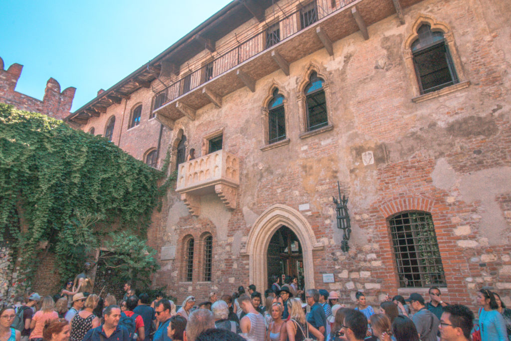 Juliet's balcony