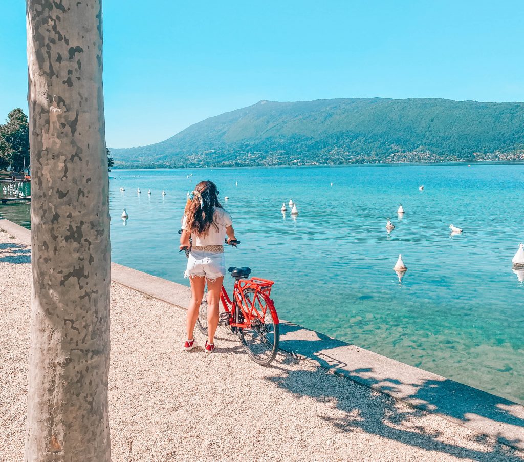 bike tour of the lake