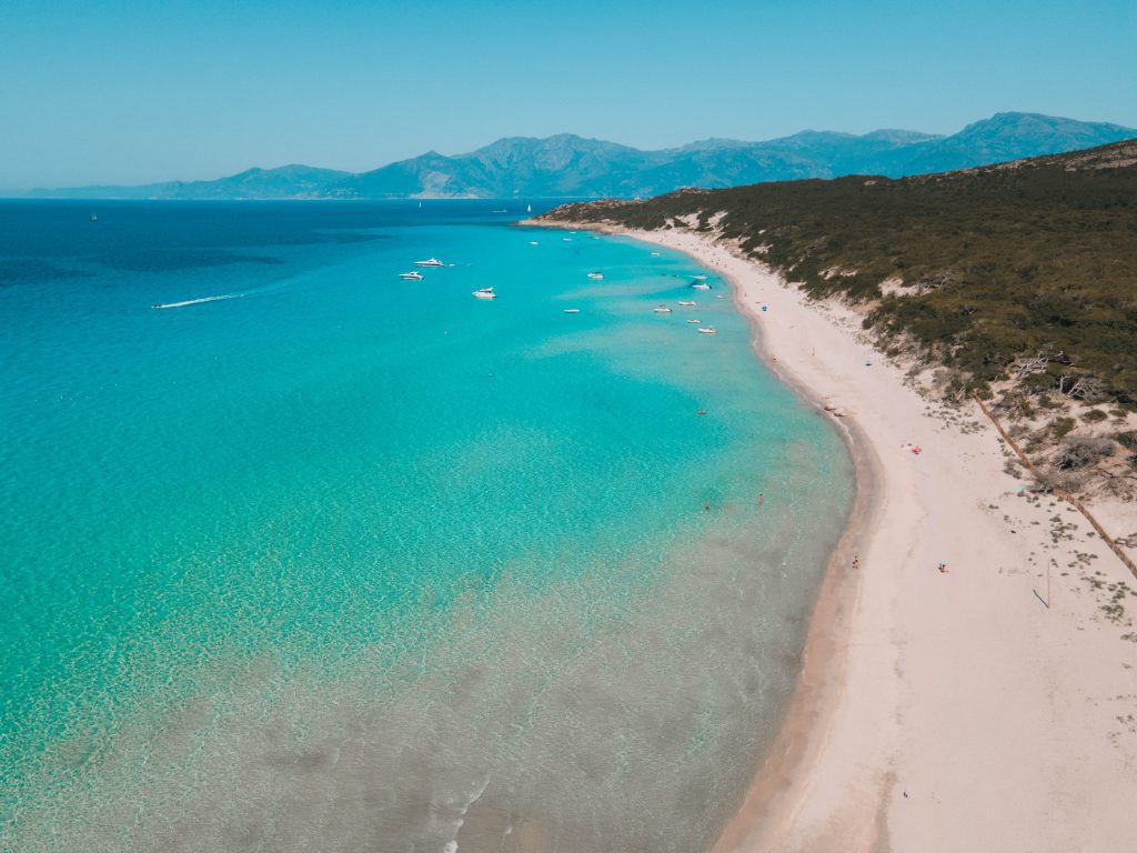 bonitas playas corcega del norte