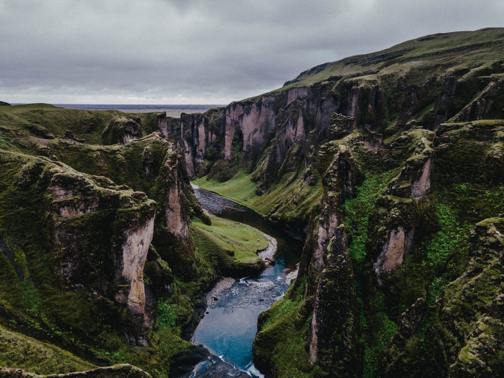 Viaje por carretera de verano a Islandia