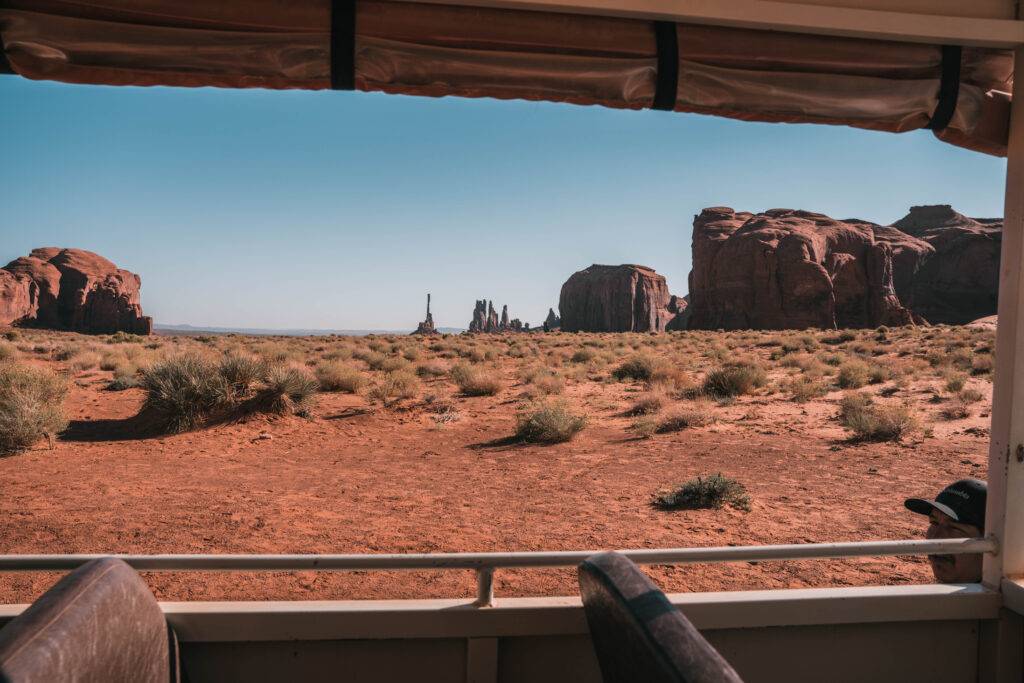 visit monument valley