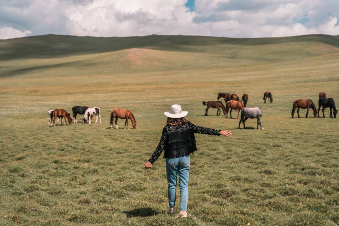 Retro mushuk pornosini tomosha qiling